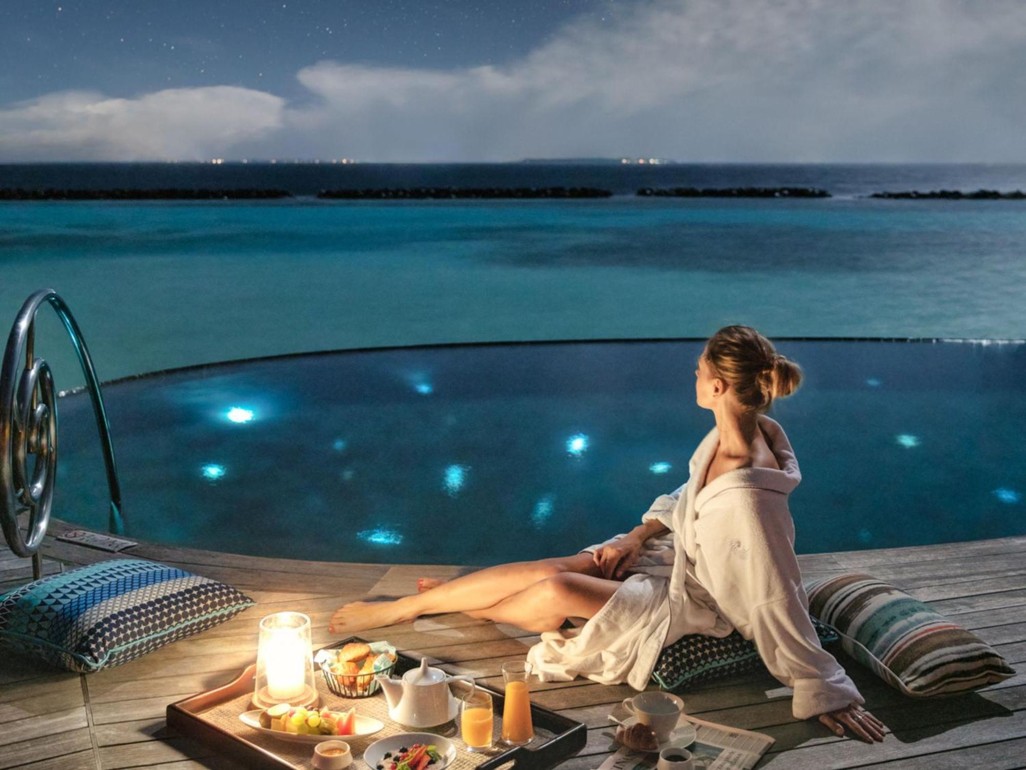 The Nautilus Maldives Hotel Kamadhoo Exterior photo