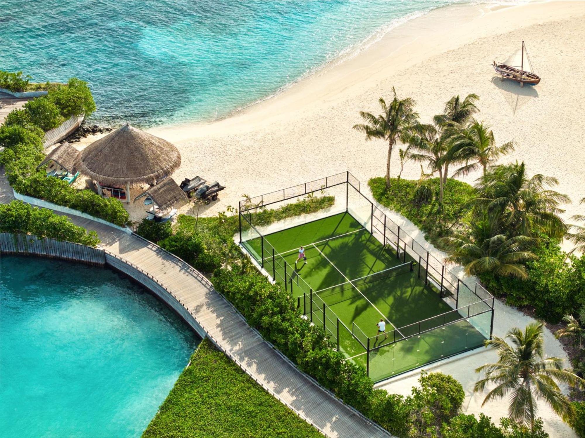 The Nautilus Maldives Hotel Kamadhoo Exterior photo