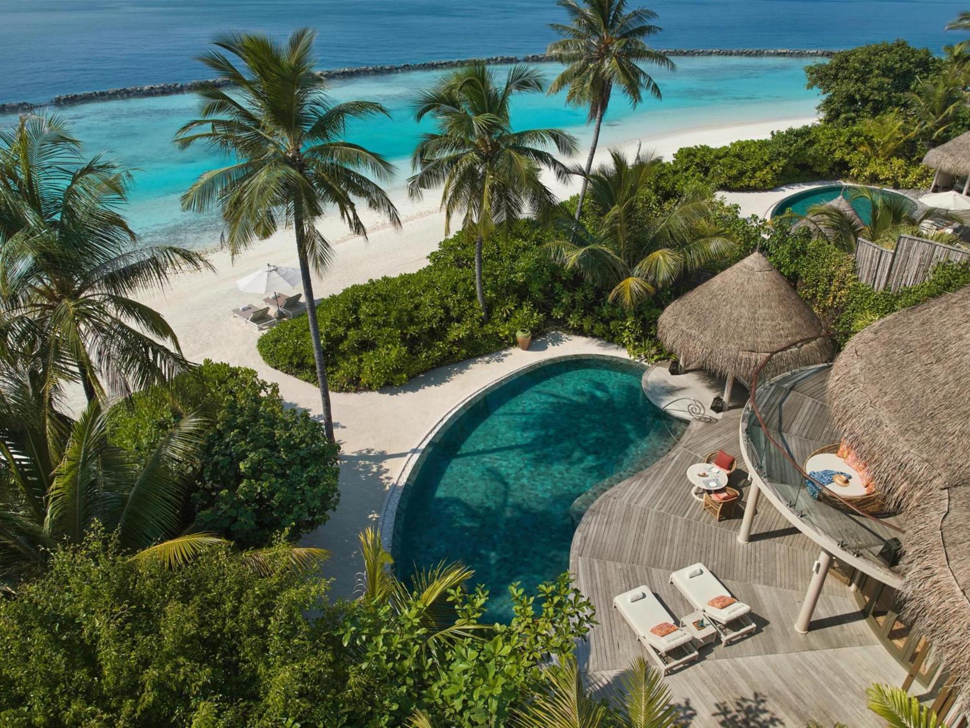 The Nautilus Maldives Hotel Kamadhoo Exterior photo
